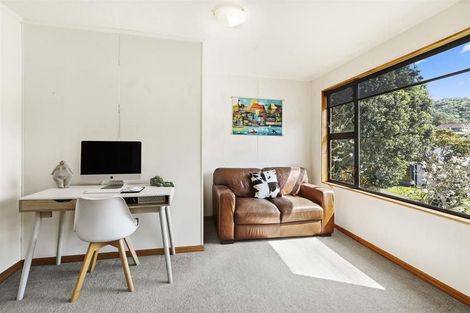 Photo of property in 8 Charthouse Lane, Whitby, Porirua, 5024