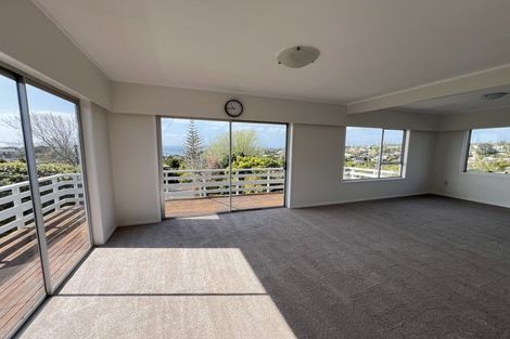 Photo of property in 8 Beacon Avenue, Campbells Bay, Auckland, 0630