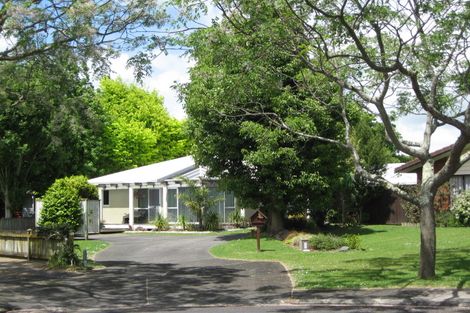 Photo of property in 21 Gardone Terrace, Conifer Grove, Takanini, 2112