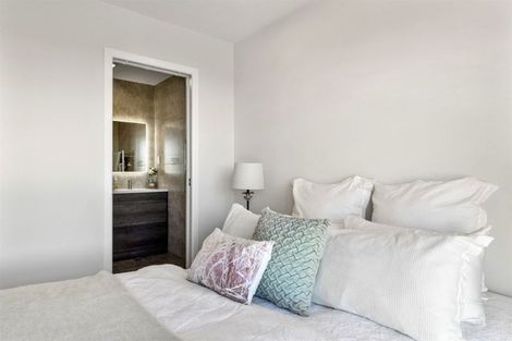 Photo of property in 2/14 Williamson Avenue, Belmont, Auckland, 0622