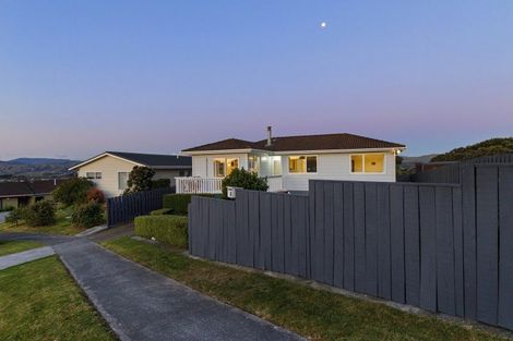Photo of property in 8 Tikati View, Titahi Bay, Porirua, 5022