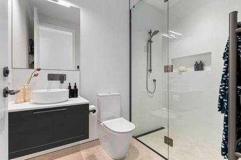 Photo of property in 9a Kowhai Street, Tawa, Wellington, 5028