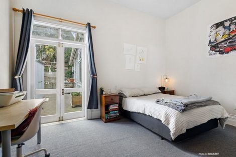 Photo of property in 223 Tinakori Road, Thorndon, Wellington, 6011