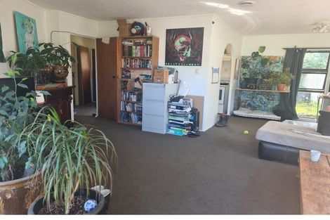 Photo of property in 73 Omapere Street, Whitby, Porirua, 5024