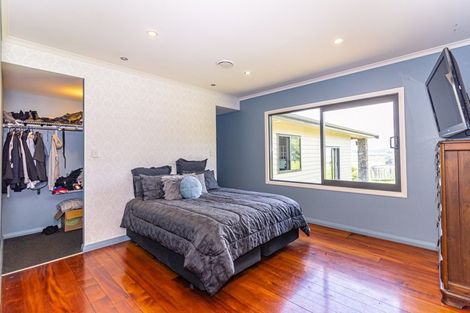 Photo of property in 165 Ridge Road, Pahiatua, 4983