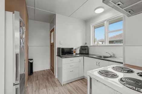 Photo of property in 15a Pine Avenue, Otumoetai, Tauranga, 3110