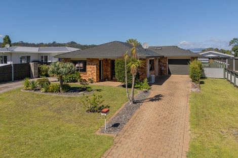 Photo of property in 13 Impala Place, Whitianga, 3510