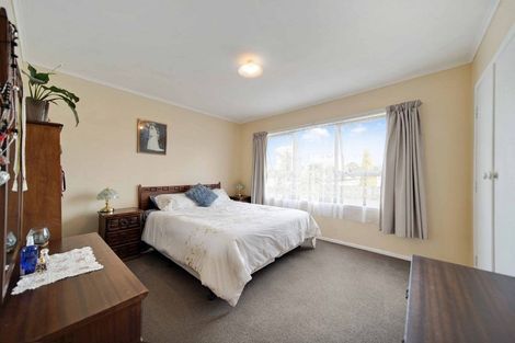 Photo of property in 57 Cargill Street, Papakura, 2110