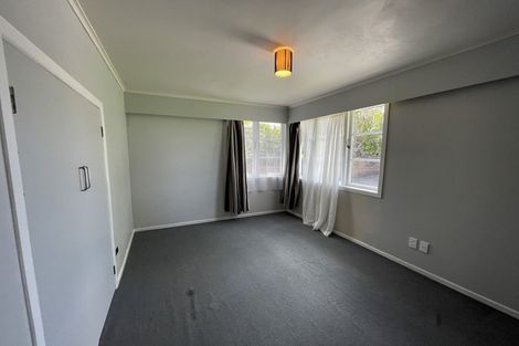 Photo of property in 15 Amberley Avenue, Te Atatu South, Auckland, 0610