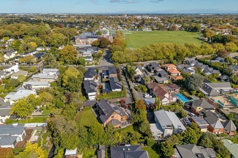Photo of property in 66 Straven Road, Fendalton, Christchurch, 8014