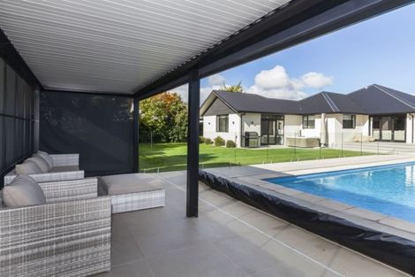 Photo of property in 10 Penhelig Place, Burnside, Christchurch, 8053