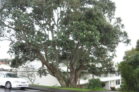 Photo of property in 2/34 Uxbridge Road, Mellons Bay, Auckland, 2014