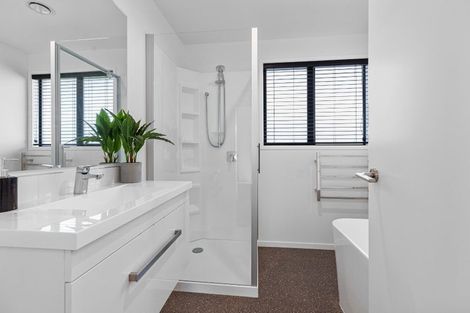 Photo of property in 32 Tamapahore Boulevard, Papamoa Beach, Papamoa, 3118