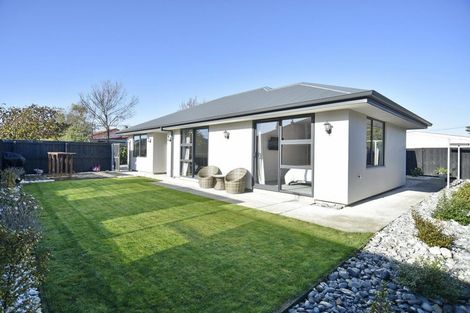 Photo of property in 411a Bower Avenue, Parklands, Christchurch, 8083
