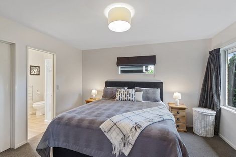 Photo of property in 2 Magnolia Lane, St Albans, Christchurch, 8052