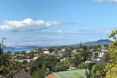 Photo of property in 50a Penzance Road, Mairangi Bay, Auckland, 0630