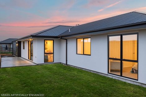 Photo of property in 23 Millhaven Place, Casebrook, Christchurch, 8051
