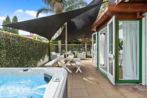 Photo of property in 9a Fifth Avenue East, Tauranga, 3110