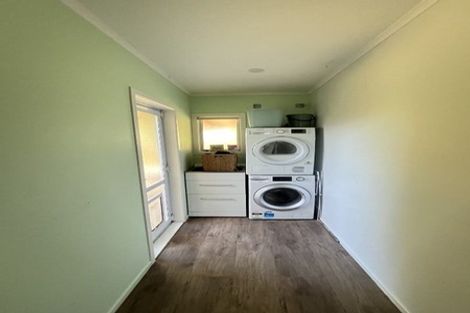 Photo of property in 998 Paerata Road, Paerata, Drury, 2676