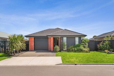 Photo of property in 36 Minerva Crescent, Woodend, 7610