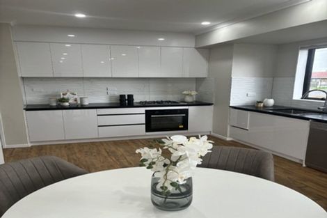 Photo of property in 69 Clevedon Road, Papakura, 2110