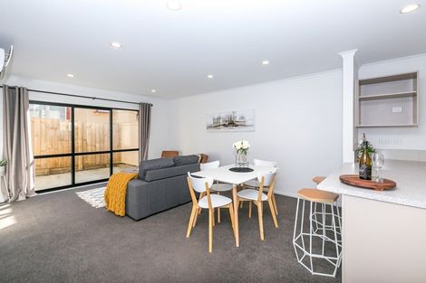 Photo of property in 2/3 Manning Street, Hamilton Central, Hamilton, 3204