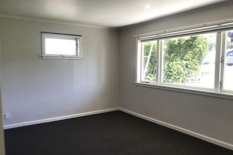 Photo of property in 2 Currey Crescent, Milford, Auckland, 0620