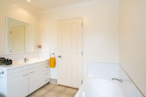 Photo of property in 23 Ayrshire Drive, Havelock North, 4130