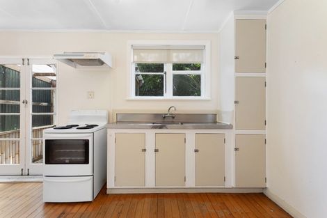 Photo of property in 19 Tawa Street, Edgecumbe, 3120