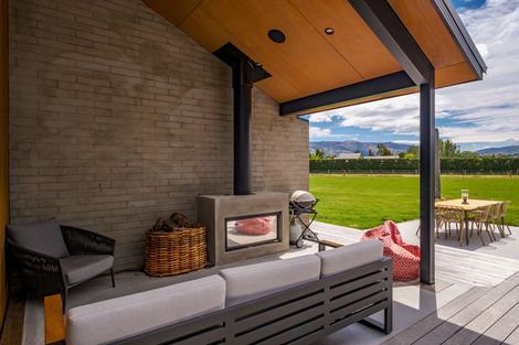 Photo of property in 114 Airport Road, Alexandra, 9391