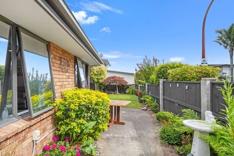Photo of property in 6 Stonebridge Park Drive, Holdens Bay, Rotorua, 3010