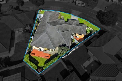 Photo of property in 4 Shankill Place, East Tamaki, Auckland, 2013