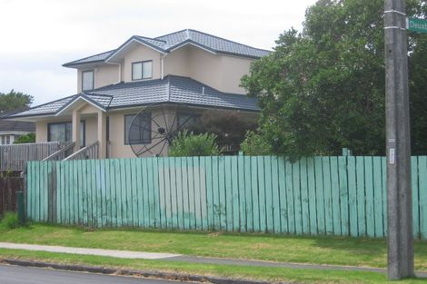 Photo of property in 31 College Road, Northcote, Auckland, 0627