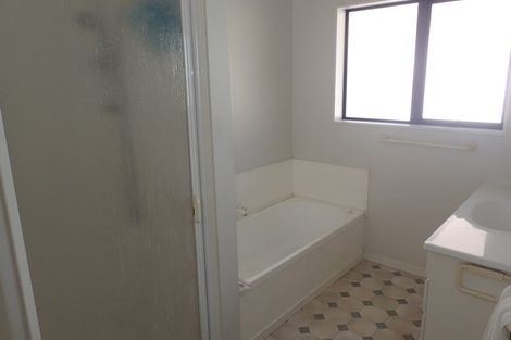 Photo of property in 35 Western Heights Drive, Western Heights, Hamilton, 3200