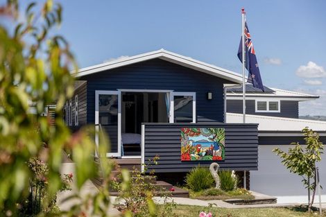 Photo of property in 95a Harbour View Road, Omokoroa, 3114