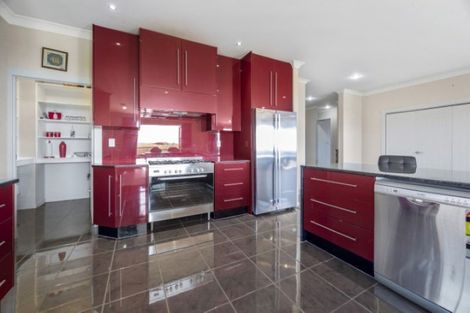 Photo of property in 27 Devoy Drive, Owhata, Rotorua, 3010