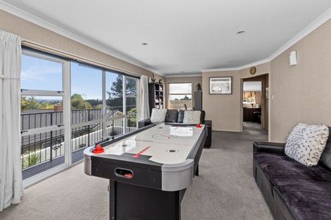 Photo of property in 46 Tauroa Road, Havelock North, 4130