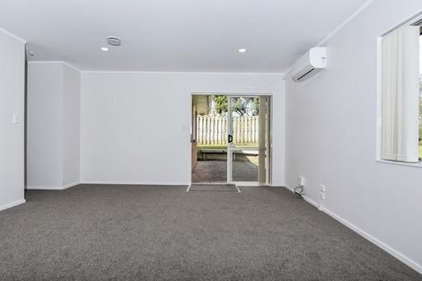 Photo of property in 45 Martin Jugum Lane, Ranui, Auckland, 0612