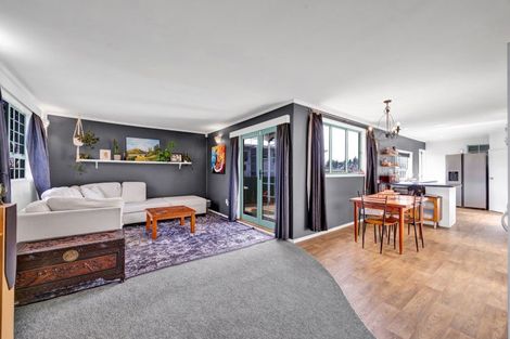 Photo of property in 17 Konini Street, Inglewood, 4330