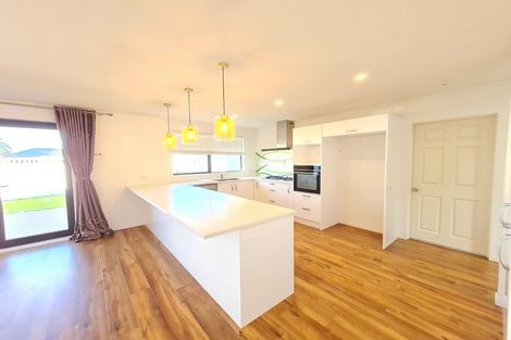 Photo of property in 88 Sarabande Avenue, Redwood, Christchurch, 8051
