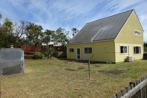 Photo of property in 113 Koputara Road, Himatangi Beach, Foxton, 4891