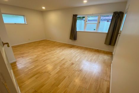 Photo of property in 18 Beresford Street, Bayswater, Auckland, 0622