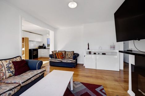 Photo of property in 43 Celia Street, Stratford, 4332