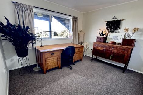 Photo of property in 35 Bedford Street, Patea, 4520