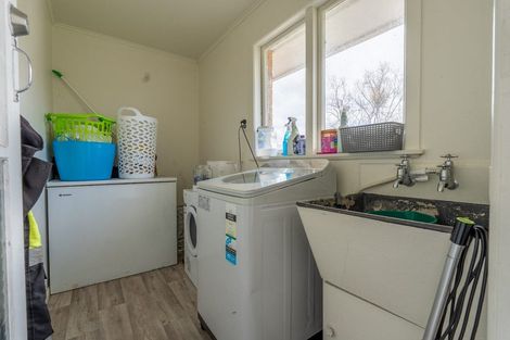 Photo of property in 17 Derrick Road, Kawakawa, 0210