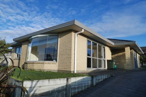 Photo of property in 151 Realm Drive, Paraparaumu, 5032