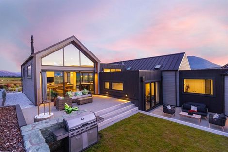 Photo of property in 8 Brett Lane, Jacks Point, Queenstown, 9371