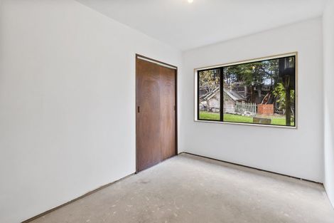 Photo of property in 10 Gull Street, Waihola, Milton, 9073