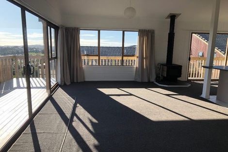 Photo of property in 85 Wade River Road, Stanmore Bay, Whangaparaoa, 0932