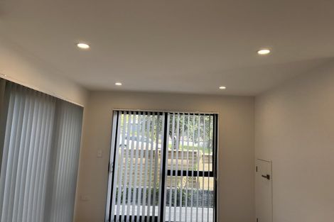 Photo of property in 1/149 Tirimoana Road, Te Atatu South, Auckland, 0602